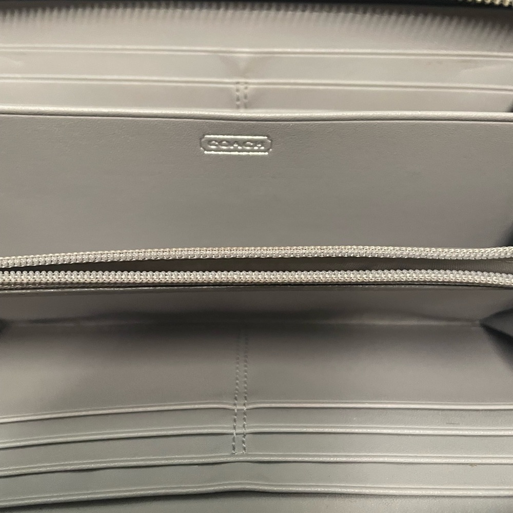 Coach Wallet - Picture 3 of 6